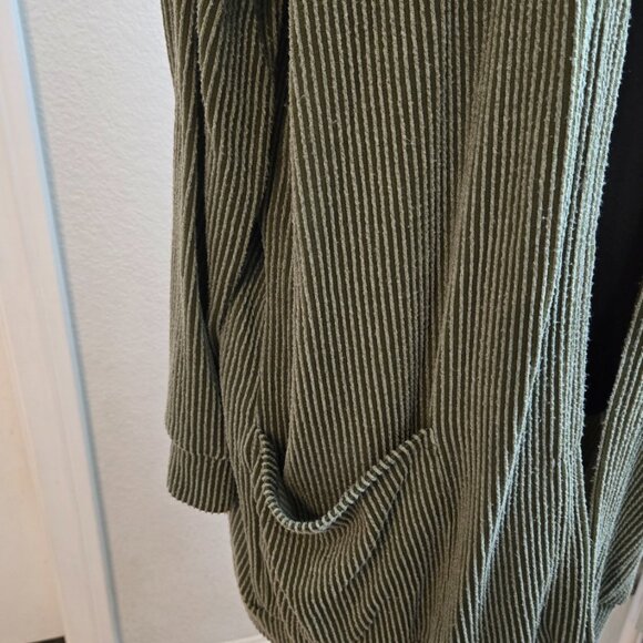 Bohme - Medium Green Open Cardigan - EUC - Picture 3 of 5